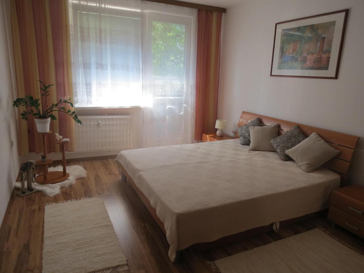 Apartman Classic Révkomárom Kültér fotó